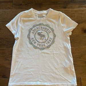 Kids Abercrombie t-shirt with sequin design size 9/10